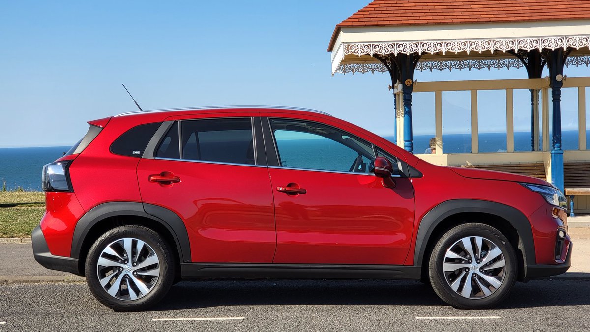 News: SUMMER NEWS FROM SUZUKI motormartin.com/2023/08/06/new… Checkout the latest car news and reviews from @motormartin1. Like, share, comment and subscribe if you have the time. #SUZUKI #suzukiscross #cars #twittercarclub