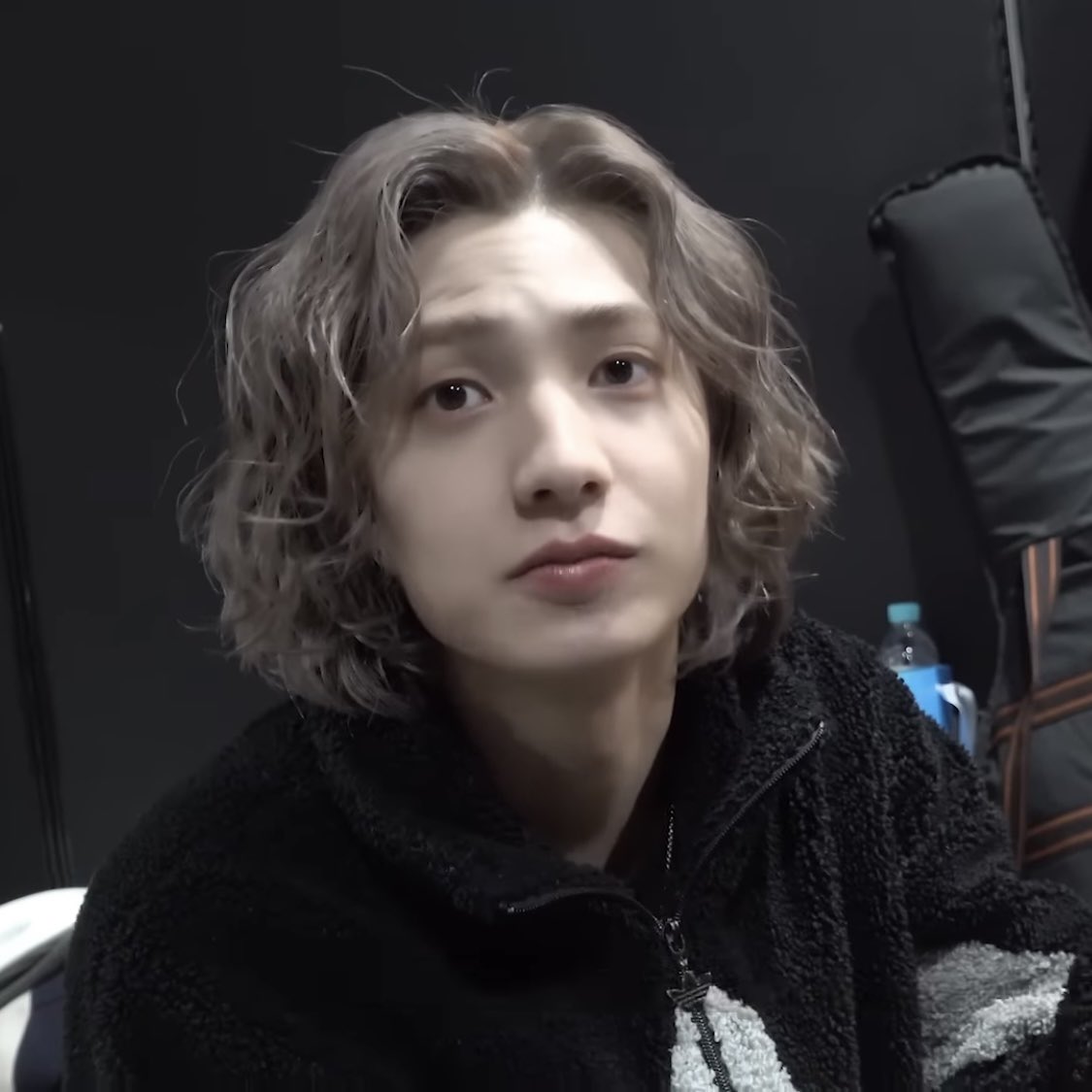 joozzang2's tweet image. 눈 귀엽게 뜨고! 고양이야?
                     
                                              넹? 전 강아지인데요?