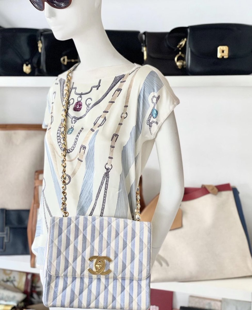 VINTAGEPARISFR's tweet photo. Visit us during summer holidays https://t.co/377Xc5YYMB https://t.co/uW8mmYdBHI