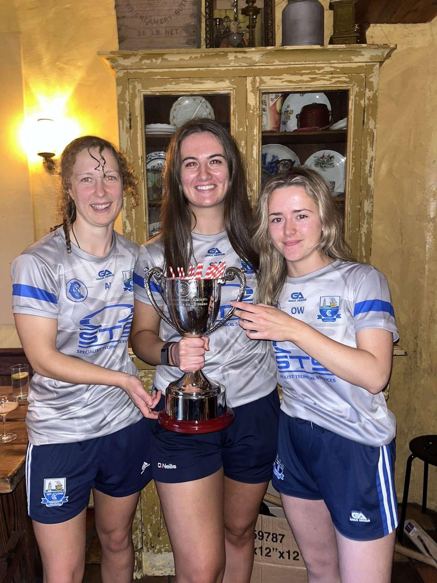 An Rinn Camogie tweet media