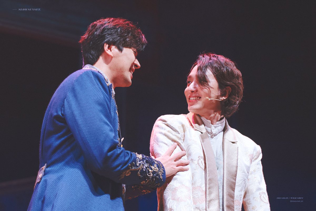 210829 뮤지컬 < 와일드 그레이 > 무대인사    

웃어줘 나의 도리안.

#와일드그레이 #정민 #정휘