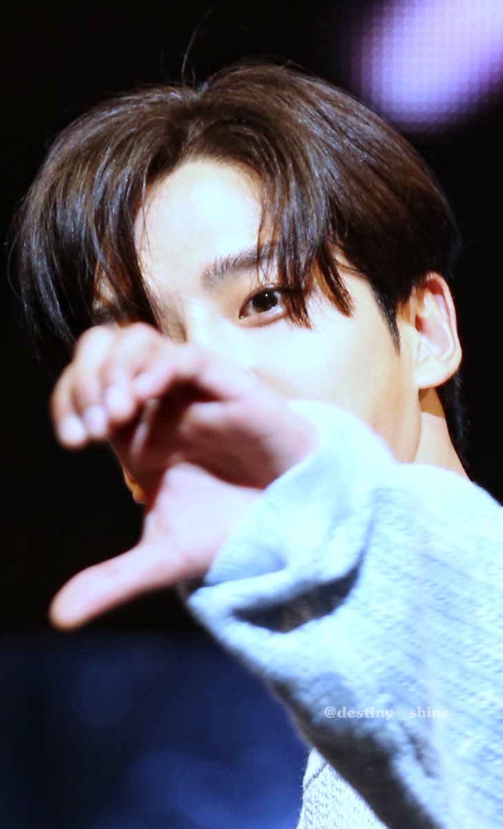 destiny__shine's tweet photo. 이뜨거운여름이행복한건
#사랑스로운_석우_생일은_불가항력
김석우가선물처럼와줘서
#HAPPYROWOONDAY
석우야정말잘왔다우래기
@SF9official https://t.co/k8tPfDefRU