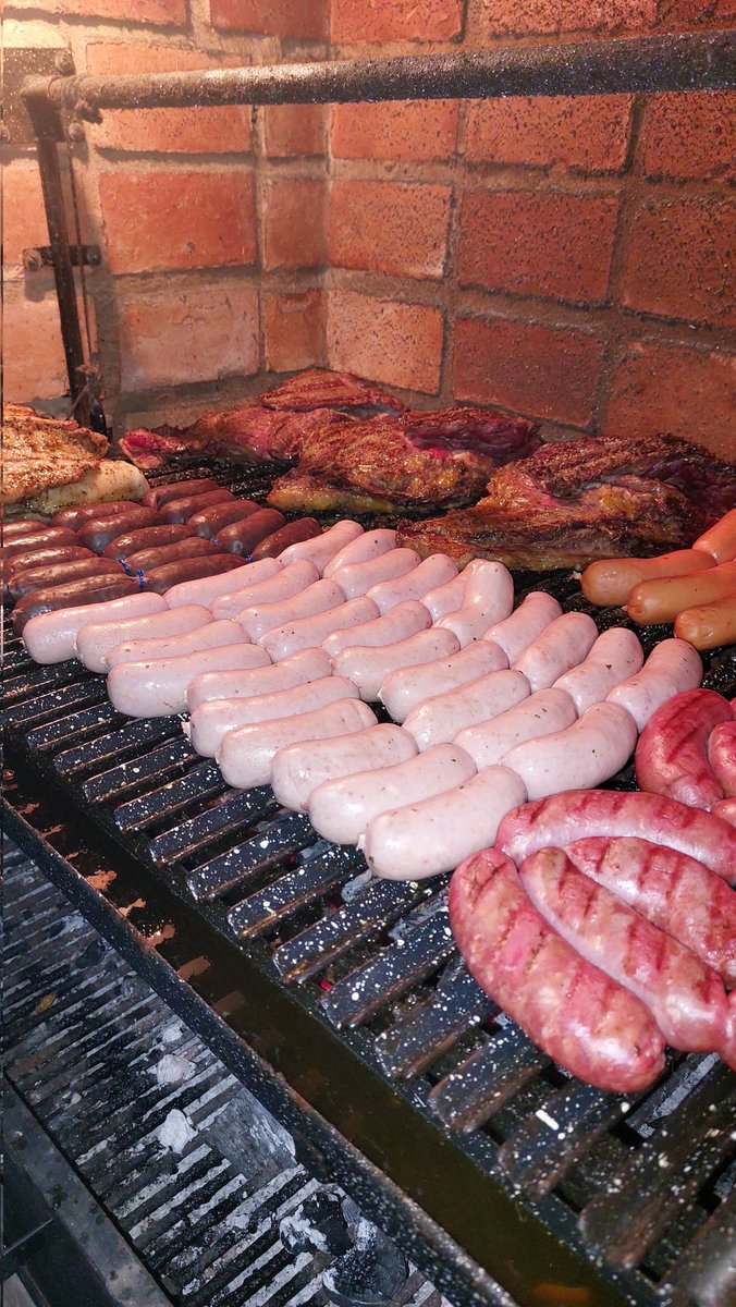 Cmeza_84's tweet photo. Les dejo algunas fotitos y vídeos de nuestro servicio realizado el día de anoche 🔥

No dudes en contactarnos y agendar tus eventos con nosotros 📲

Servicio Garantizado 👌🏻

Hacemos servicio por todo el país 🚚

Seguinos 📸

https://t.co/JRIQY0cMob

#Escribinos
✍️🏻📲🔥🥩🦎🇱🇺 https://t.co/aiEsUetkzW