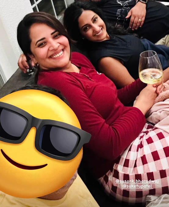 F22tbzzXEAAfS4m?format=webp&name=small