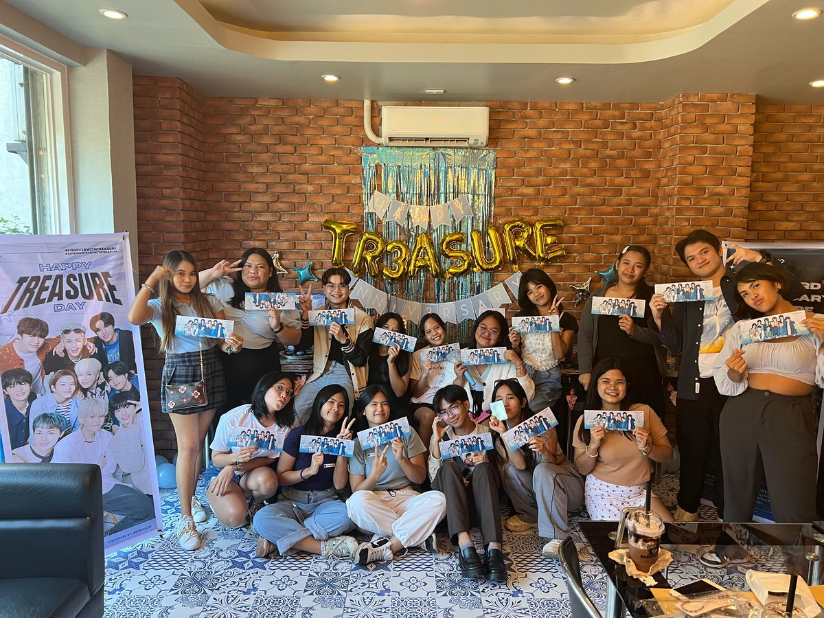 trejo_bul_teume's tweet photo. It’s a wrap for #FOREV3RWITHTREASURE!💎🩵

Our first-ever CSE in Bulacan!Thank u Teumes for celebrating #TREASURE 3rd anniversary with us.

Hope to see u again on next events.
#3Years_Of_Wonderland_With_TREASURE #트레저와_함께한_삼년   #3SHININGYEARSWITHTREASURE
@treasuremembers https://t.co/IZRccleTGb