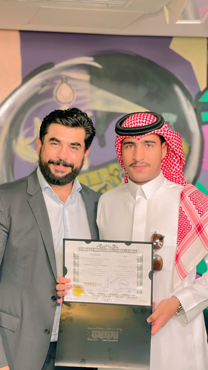 iirayan98's tweet photo. تم بحمدالله تخرجي من دورة التقديم التلفزيوني المستوى الثاني للمحترفين بعد ٢٥ يوم تدريب في اكاديمية فوكس للإعلام بدبي اكتسبت فيها مهارات الالقاء الصحيح و التحرير الاخباري و الصحفي وفنون الحوار التلفزيوني و اعداد البرامج 
اللهم اجعلها خير لي❤️ https://t.co/rtaR2lKMlV