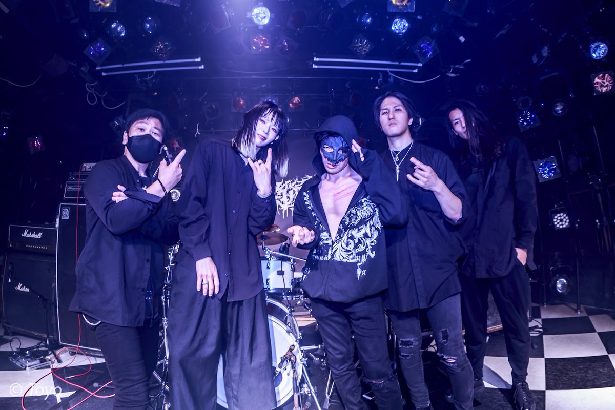 SinScripture's tweet photo. 8/3 (THU) 「Charōn」 Tokyo Final at 渋谷CYCLONE ③

Photo : @maruto71 https://t.co/l5kB0BDOJv