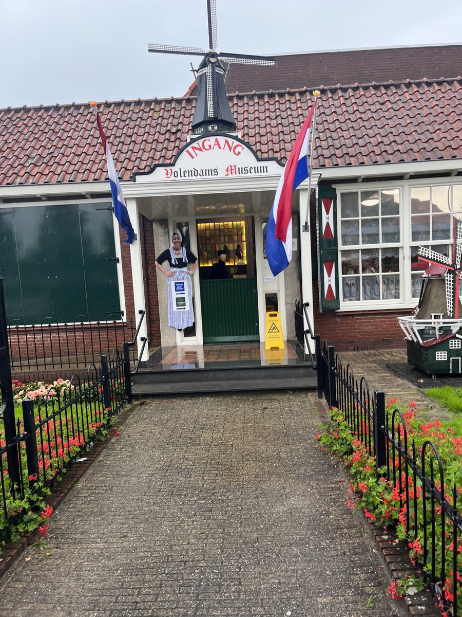 schroeder_ann's tweet image. Love the streets #SoClean