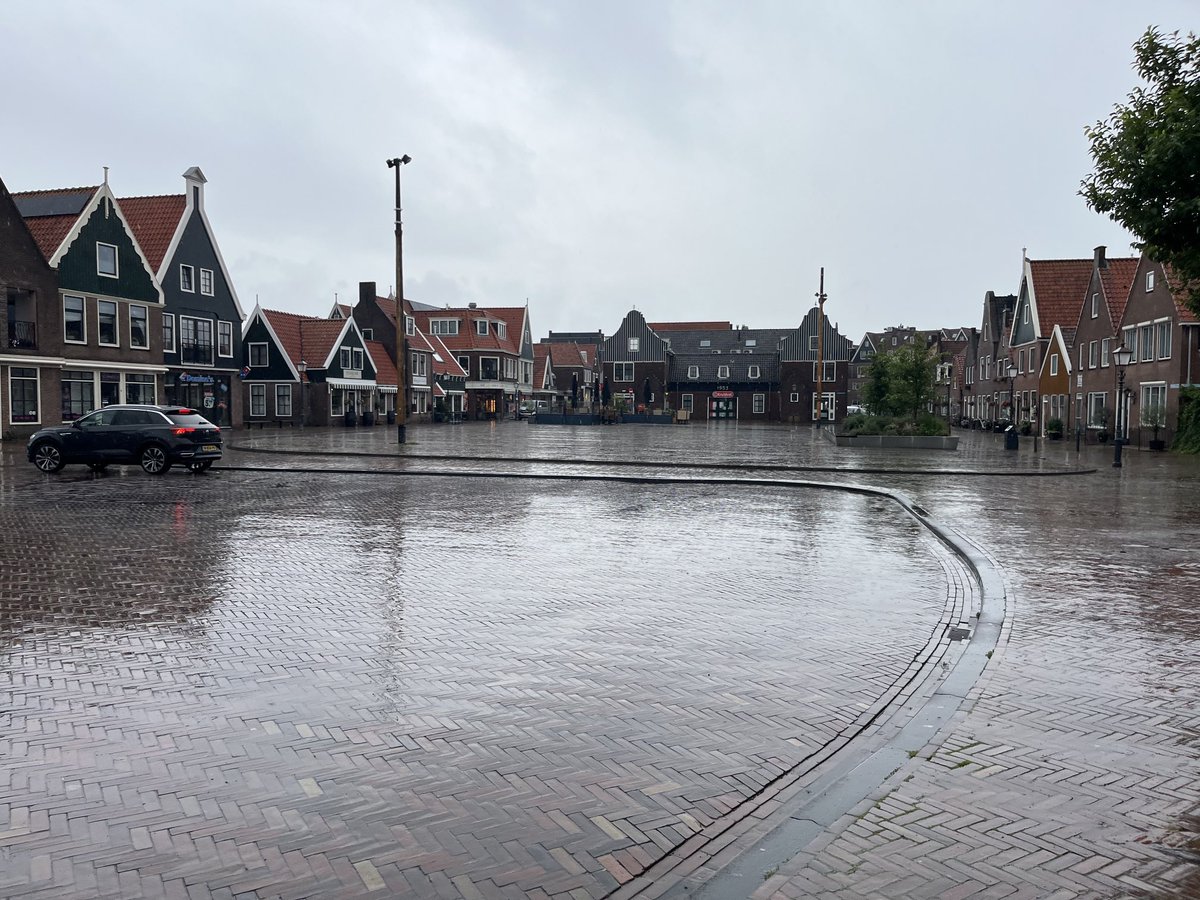 schroeder_ann's tweet image. Love the streets #SoClean