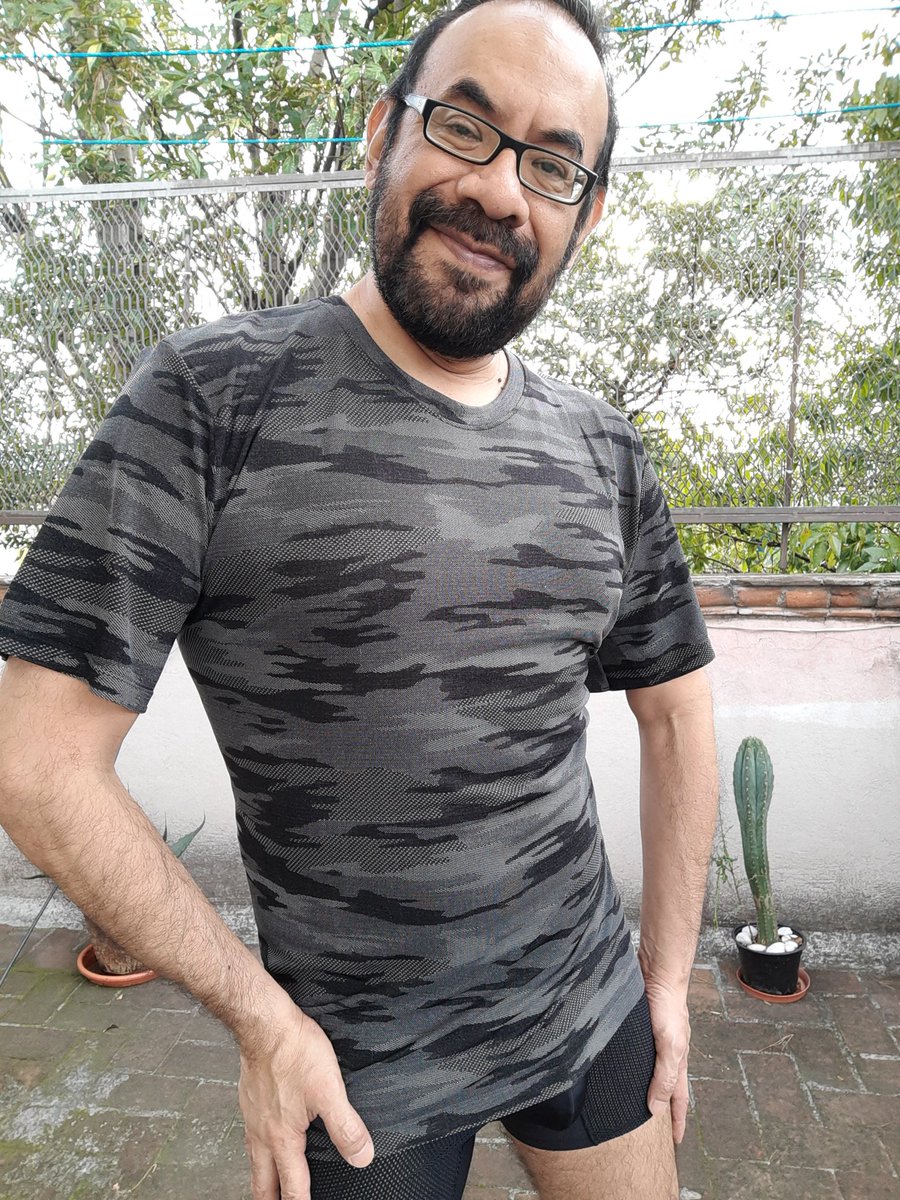 tonygoncdmx's tweet photo. Los niños, los borrachos y la poliamida, siempre dicen la verdad!!! Buen domingo!!! #FelizDomingo #FelizDomingoATodos #fitness #workout #polyamid https://t.co/BW94YqSFrC