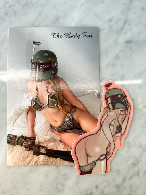 New stickers are here. Put my 🍑 on all of your most cherished possessions!! Also restocked some older<a href="/tag/mandalorian"class="tags"><span>#mandalorian</span></a><a href="/tag/mando"class="tags"><span>#mando</span></a><a href="/tag/bokatan"class="tags"><span>#bokatan</span></a>