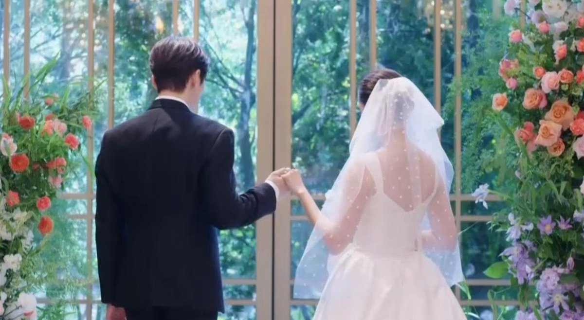 ordinarynojaem's tweet photo. HAPPY WEDDING, GU WON AND SARANG🤍🤍🤍

Please be happy, you two!!!🫶🏻 Sincerely wish the best for them🥹🤍
#KingTheLand #KingTheLandEp16 https://t.co/prgHuPQpil