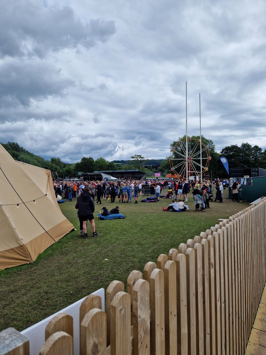 broseph_wilson's tweet photo. At @BingleyWeekend for the day, looking forward to seeing @CalboaMusic @tribesband https://t.co/De0Bwbekcy