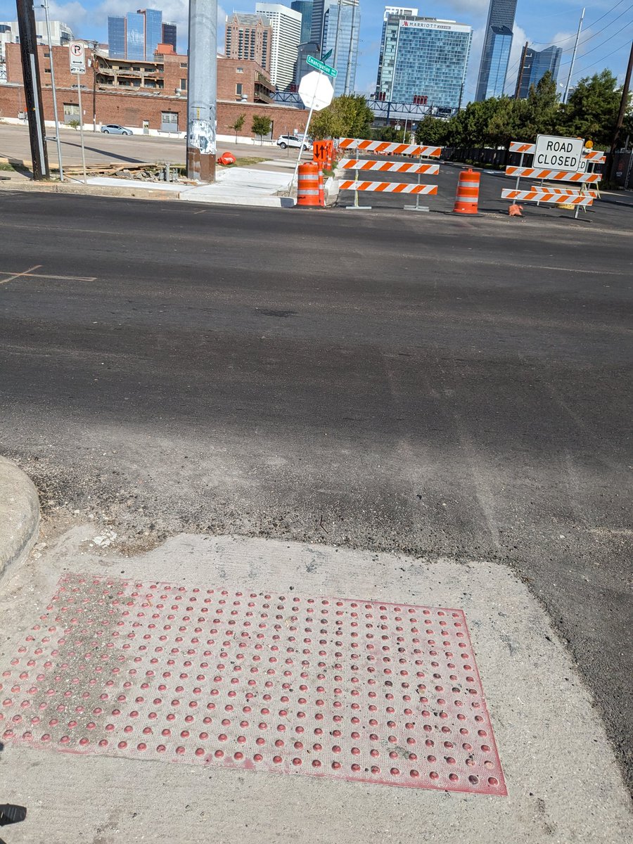NorthlineLex's tweet photo. Is the pedestrian ramp going to be installed later?
#completecommunities https://t.co/oAqje9eNyK