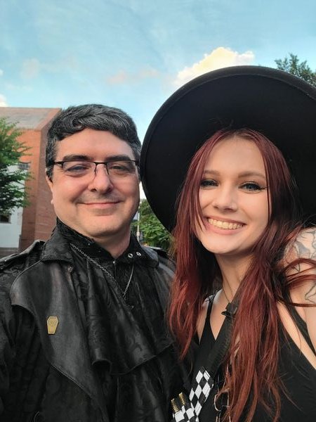 Goth_Graveyard's tweet photo. Another amazing #ghosttour in #Salem! Made a new Leo witchy BFF :) #paranormal #ghosthunting #witchcraft https://t.co/AfyCm7eZSN