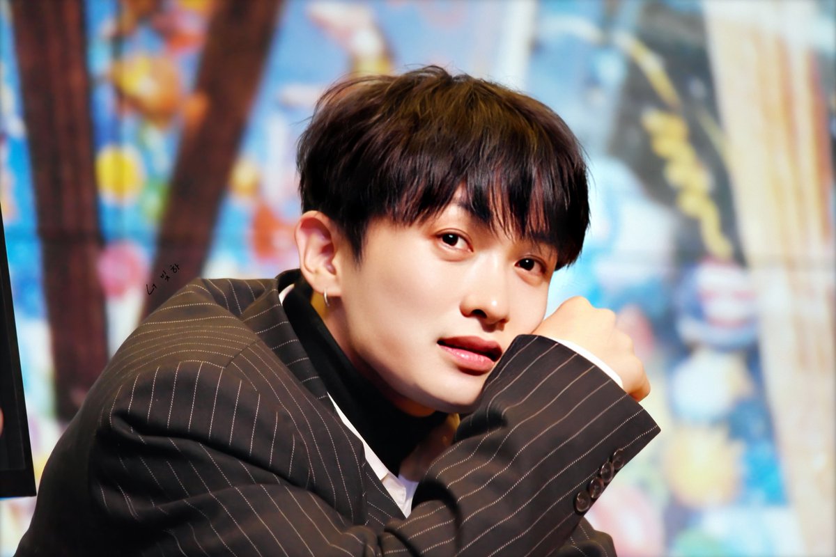 온세상행복이너의것이길
#HAPPY_JAEDUCK_DAY 
행복한하루기쁜하루보내요
#김재덕_생일축하해
생일축하해나의우주야