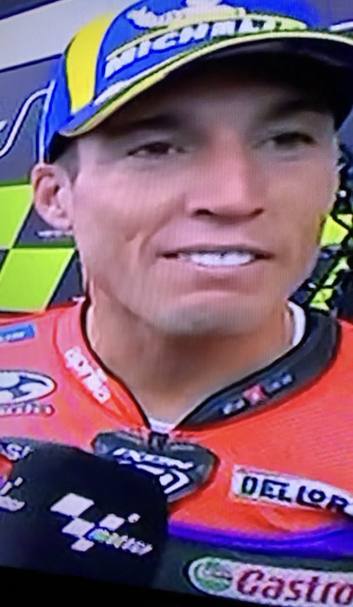 alexzerlin's tweet photo. Que gran carrera!! Que espectáculo al volante. Nueva generación de la @MotoGP Bonita organización!! Los nuevos pilotos Se merecen una Nueva estructura del Podio. Llamativo, pantallas, luces y floreados!! Bendiciones a los Verdaderos Animadores Udes Pilotos. Gracias 🤩 por el Show https://t.co/mmxRSizUW9