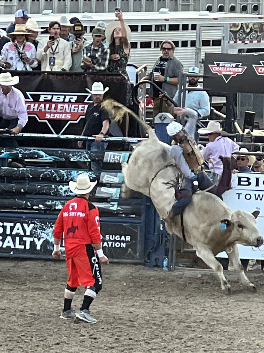 Big sunset in Montana! #TeamSmith