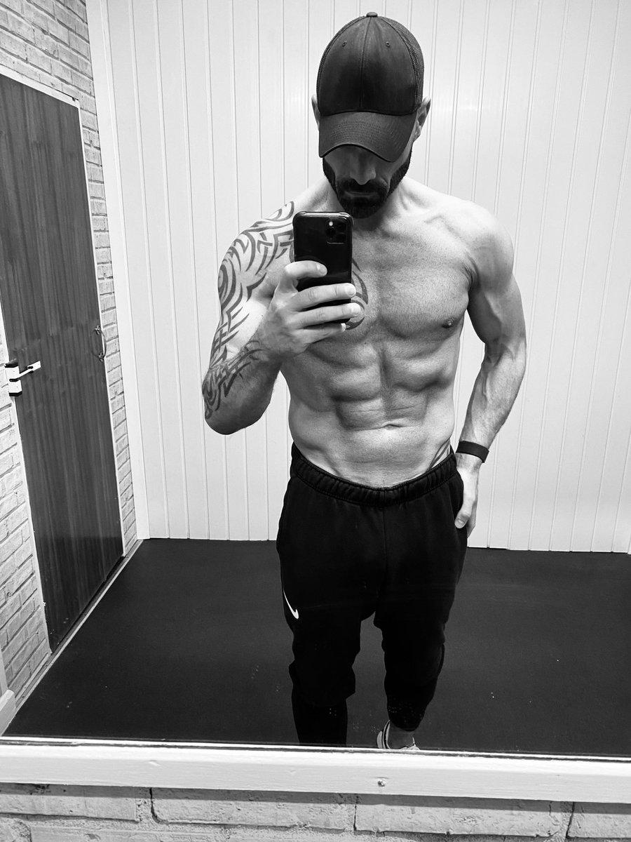 Olly Foster tweet media