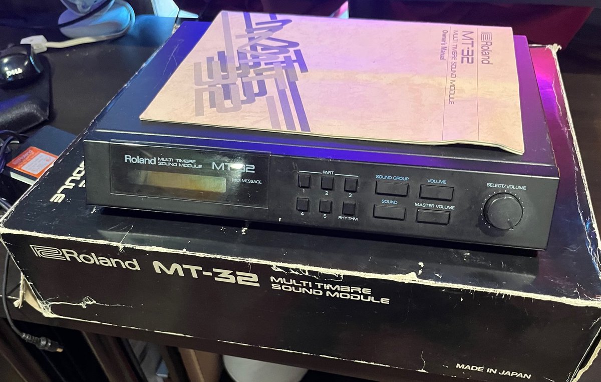 JBirns's tweet image. Let&apos;s see if this still guy still works!
#pcgames #bigboxPCgames #RETROGAMING #retrocomputing #adventuregame #sierragames #lucasarts #microprose #pointandclick #ultima #synthesizer #synth #musicgear