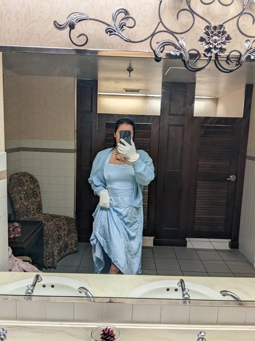 Sunday worship ;) I've updated my wishlist with goodies for my house Panthers and new office supplies