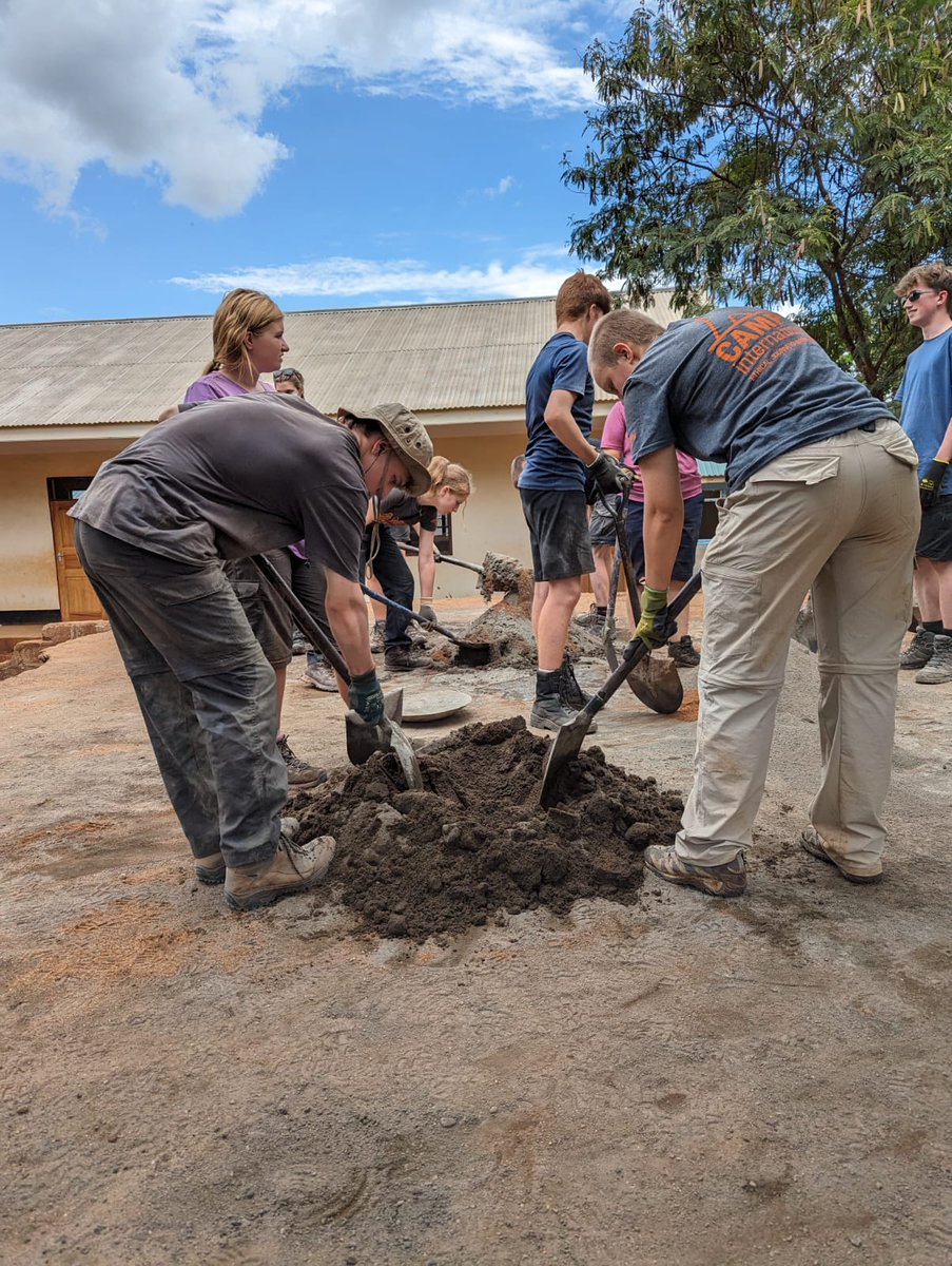 camptanzania's tweet photo. Classroom floor refurbishment, great progress and weldone #teammbuni #CampsEffect #DosomethingAmazing @campkenya @CampsInt https://t.co/8nKSPKAty3