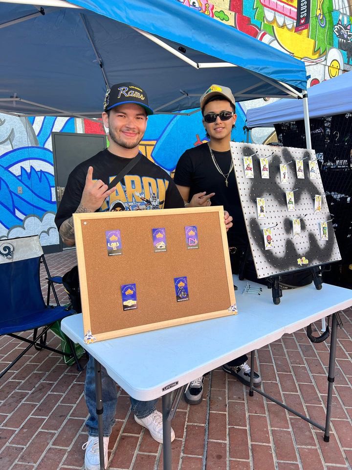 ProminentKingz's tweet image. I got to meet so many cool ass people! Much love to the vendors who showed love and gave me some tips for the next event 🙏🏼 I also appreciate the amigos that came through 💙💛 it’s a steady build. 

Also pin board is almost fulll… which is crazy 🤣 #patchesandpins #pindejos…