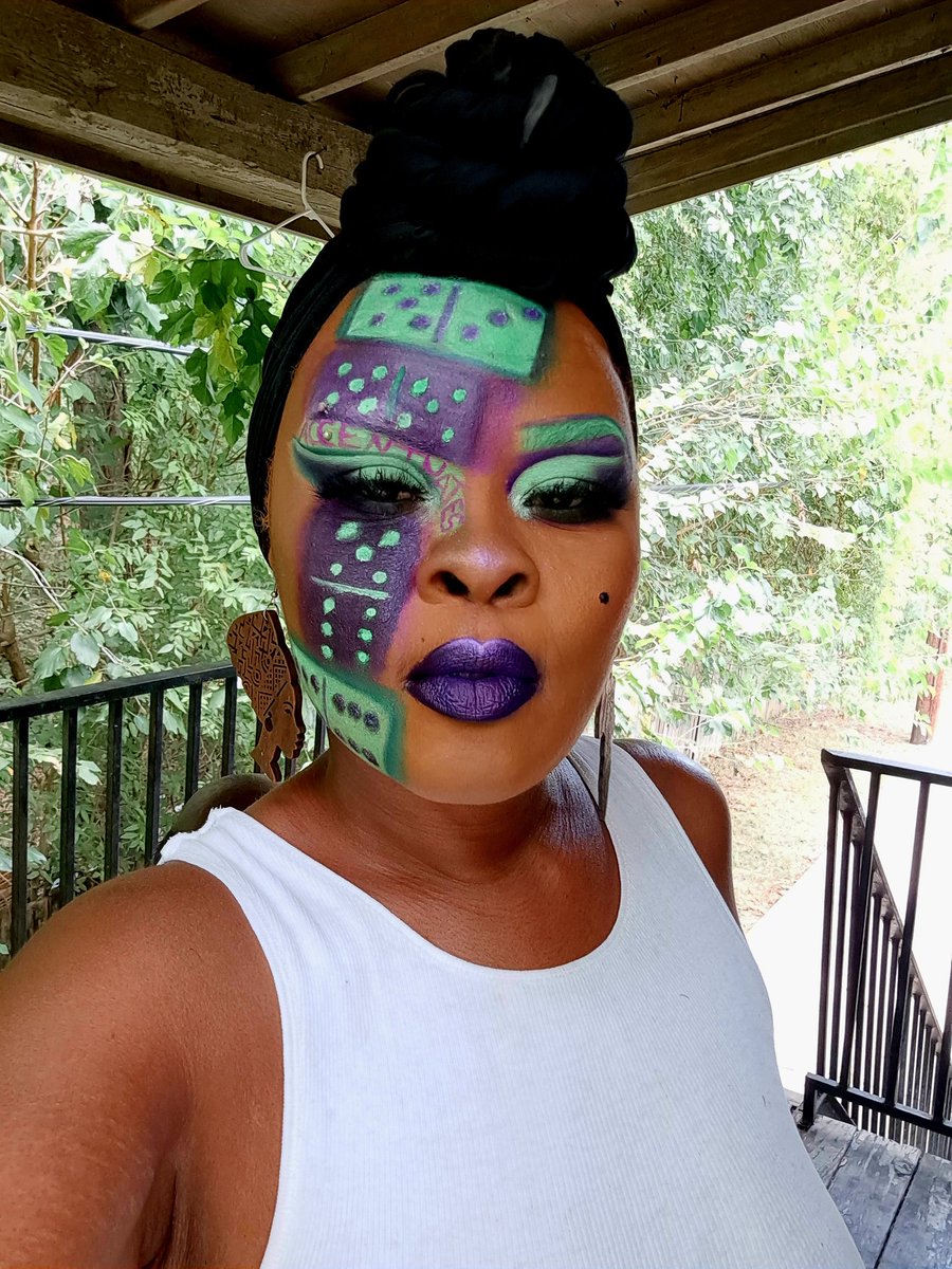 ViiKimber's tweet photo. Dominoes mutha phucka 
#MsAccentuates #blackmua @thecrayoncase that matte book still holding me by the #thoak 
@HoodQueenz imma stick beside them products too. https://t.co/2ZVClZKsSB