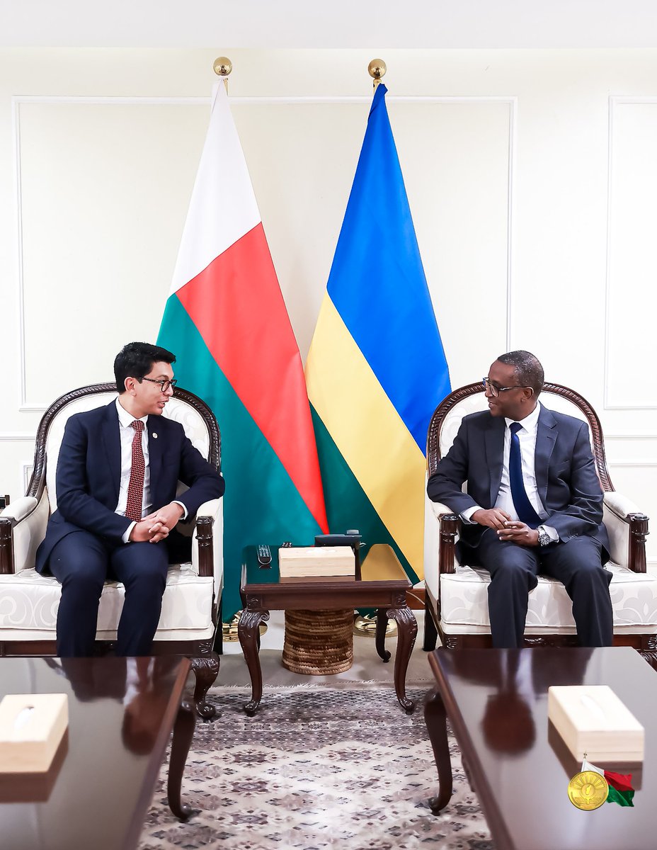 Merci au Ministre @VBiruta pour son accueil chaleureux à #Kigali ce soir. Le #Rwanda est un modèle inspirant de progrès en #Afrique. Je rencontrerai dès demain le Président <a href="/PaulKagame/">Paul Kagame</a> pour évoquer le renforcement de la #coopération et de l'amitié entre #Madagascar et le Rwanda.