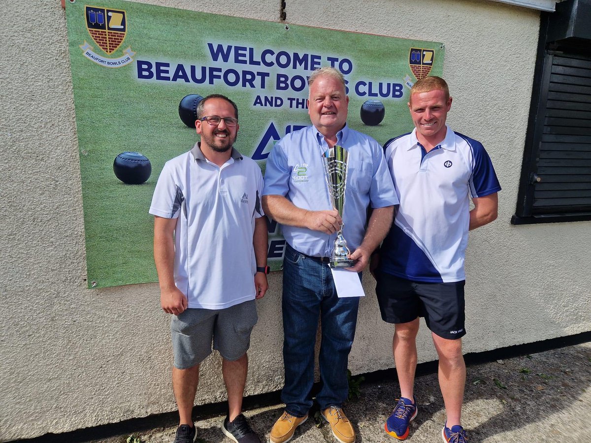 ClubBeaufort's tweet photo. Congrats to Chris Cummings and Martin Thomas. Winners of Beaufort Bowls Club pairs comp.
Many thanks to our competition sponsor Air2root Turfcare
Our thanks also goes to all the entrants, the ladies that kept us fed, the bar staff and the green team that produced a great surface. https://t.co/cdAtWiQLvY