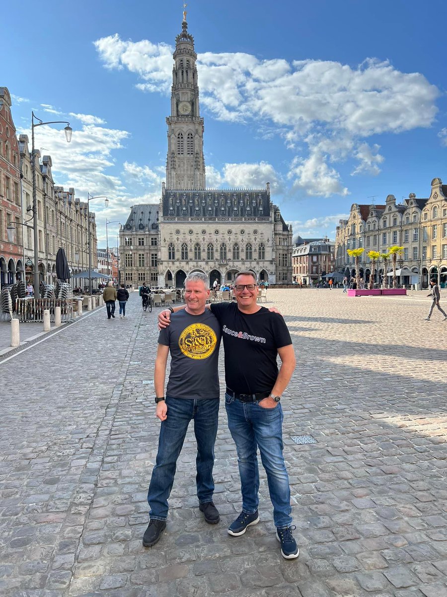 SauceandBrown's tweet photo. Double S&B in France.
#notonebuttwo #onehundred #menswear #independent #France https://t.co/ApWV9wbcGr