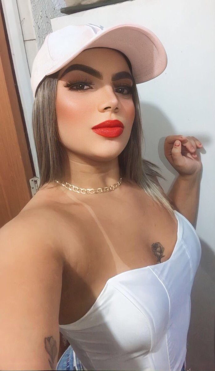sofiaa_1091's tweet photo. 💁🏼‍♀️🌹 https://t.co/T3Ynm6wcBv