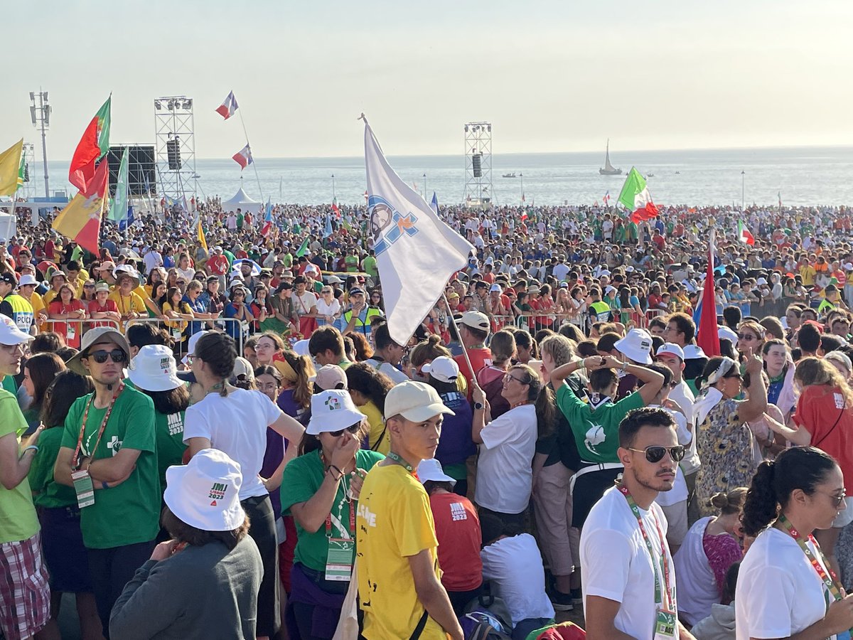mandyconnor's tweet photo. World Youth Day Missioning Mass, Lisbon @Sheltz12 @CatholicEdWA https://t.co/sZZj7SJ27s