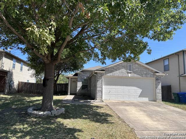 mayreed's tweet photo. 7419 SADDLE BEND DR, San Antonio, TX 78238-3532 just hit the market!
Take a look at this awesome space: https://t.co/noww9JOMPA https://t.co/cDfC0iJiUN