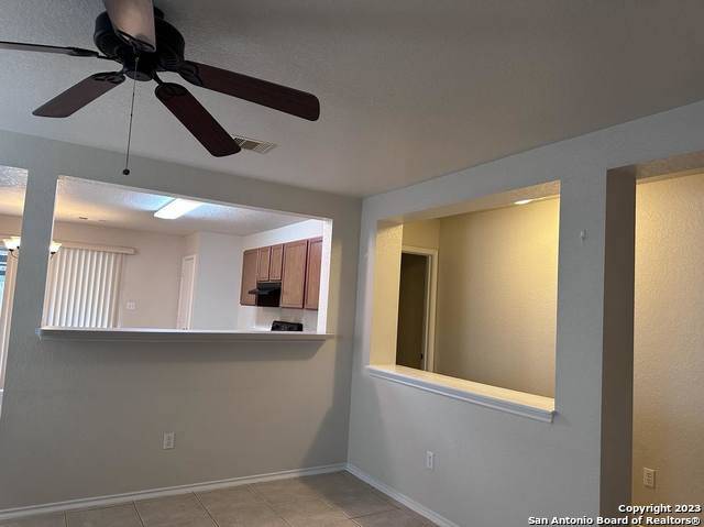 mayreed's tweet photo. 7419 SADDLE BEND DR, San Antonio, TX 78238-3532 just hit the market!
Take a look at this awesome space: https://t.co/noww9JOMPA https://t.co/cDfC0iJiUN