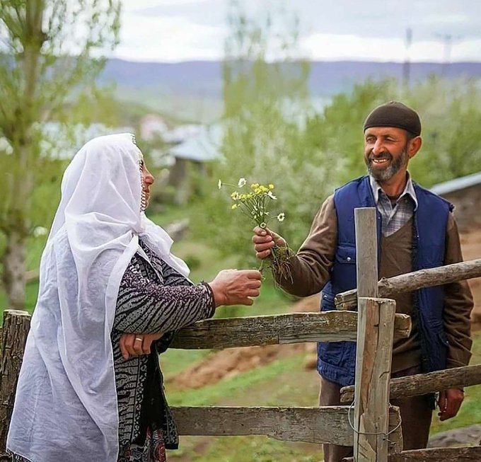 kitap_sozum's tweet photo. ''Kalbimi açtığım kişiden saygı görmek isterim.''

Dostoyevski https://t.co/6htIfMw5hN