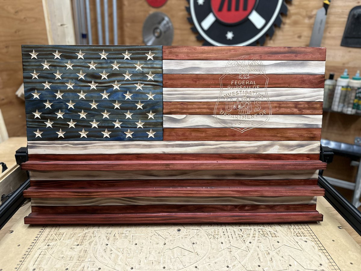 Large US Flag Coin Holder down for a well deserving Agent. Thank you for your service!  #coinholder #woodworking #federalservice #usflag