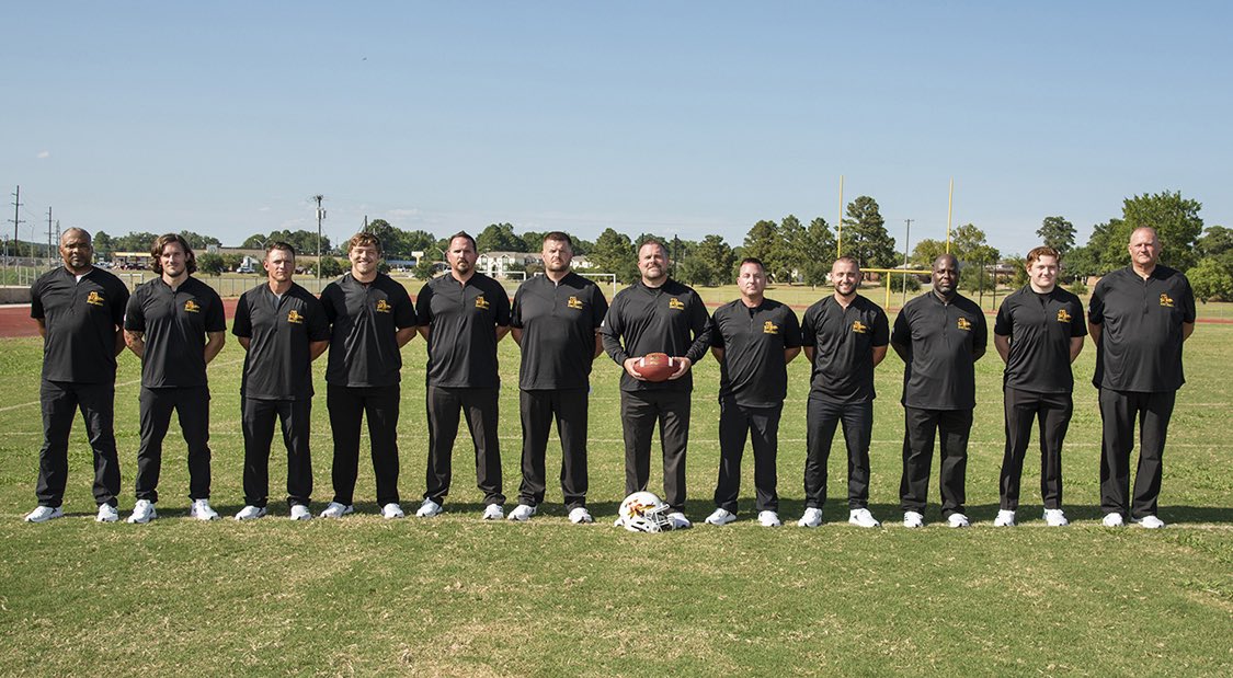 coach_jcurtis's tweet photo. I’m so ready to get going with this group! We are going to build something special here! #YeahChief https://t.co/e7VDFGOxsQ