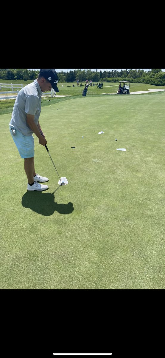 Calvin Freeman tweet media