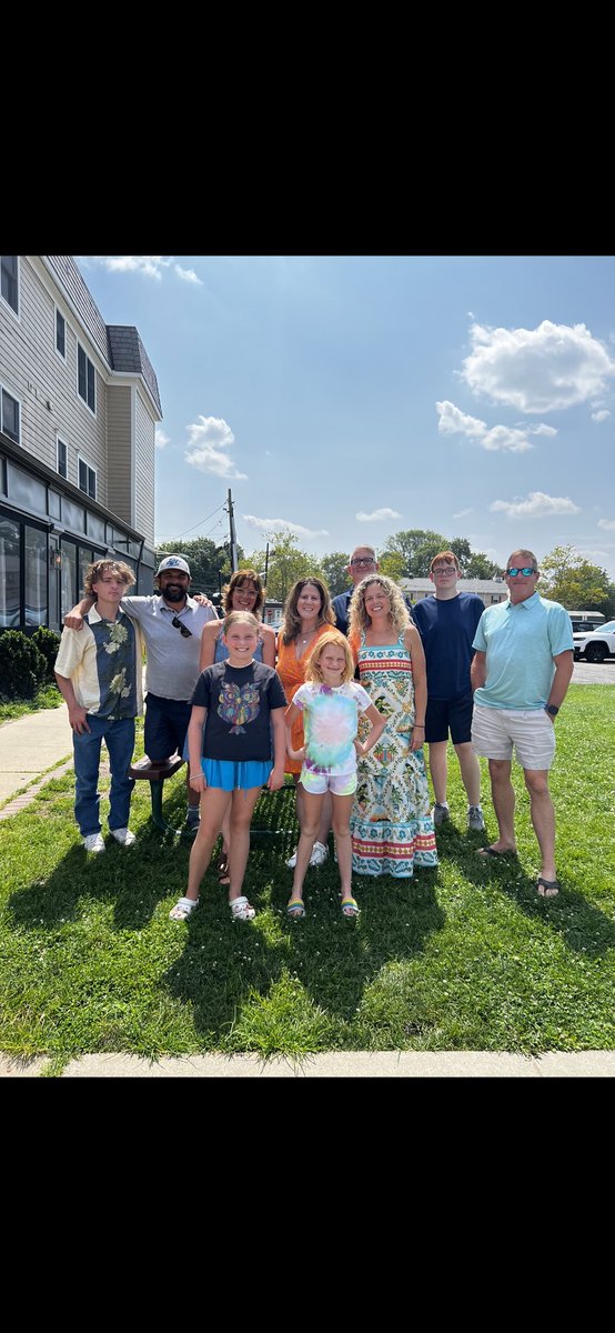 klane134's tweet photo. West Coast Cousins &amp; East Coast Cousins!!! April Gyure &amp; Grant Fam, we miss you! ❤️ #sandiego #scotchplains #pway #westfield #clementon https://t.co/12Mnini4u1