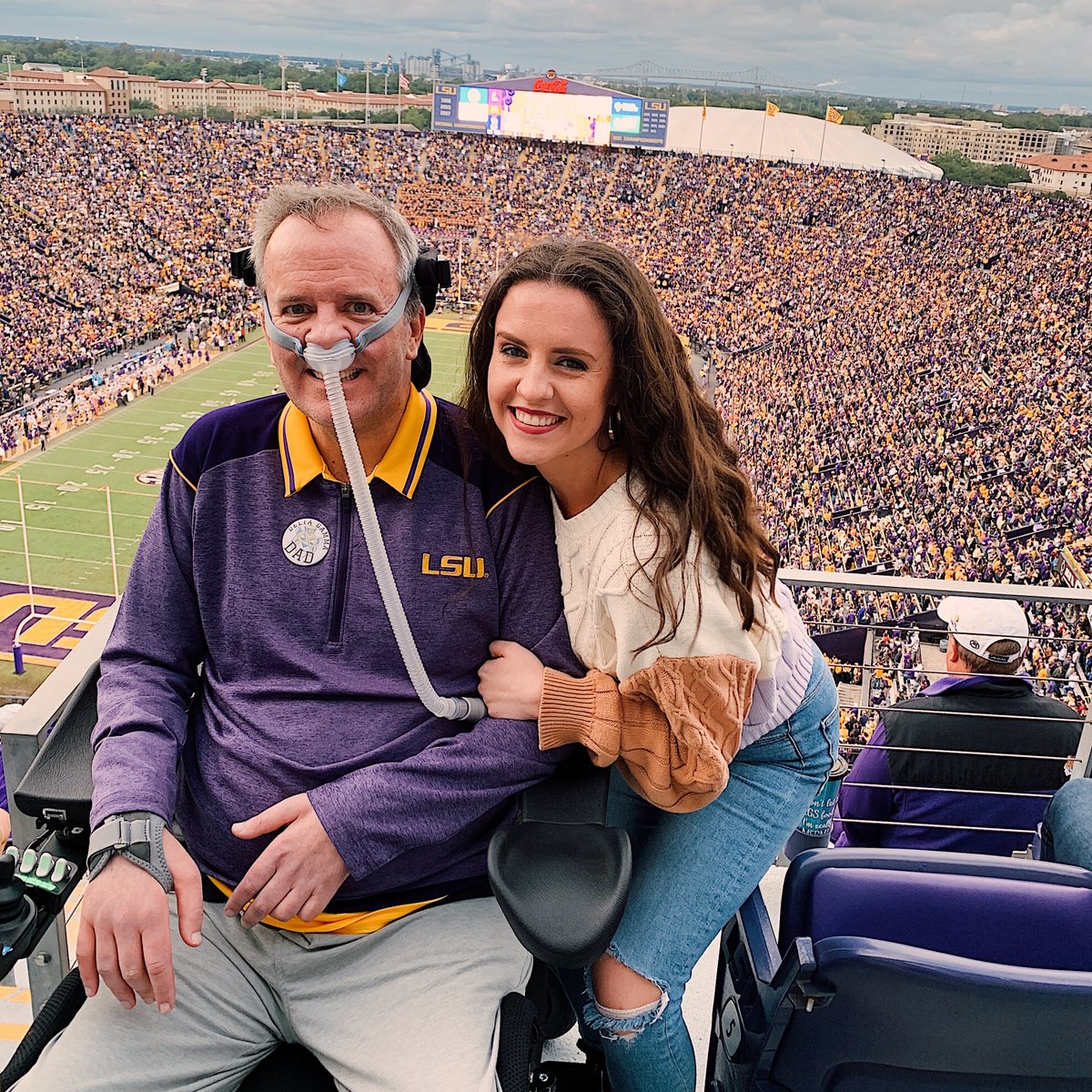 virg_quinlan's tweet photo. Hi #MedTwitter ! I am Virginia Quinlan, an MS4 at LSUHSC-New Orleans. I'm applying #childneurology for #Match2024 !!! I love working with kiddos battling neuromuscular disease &amp; have personal ties to ALS advocacy. Outside the hospital I love ballet, concerts, &amp; the LSU Tigers :) https://t.co/SZAsOsCewy