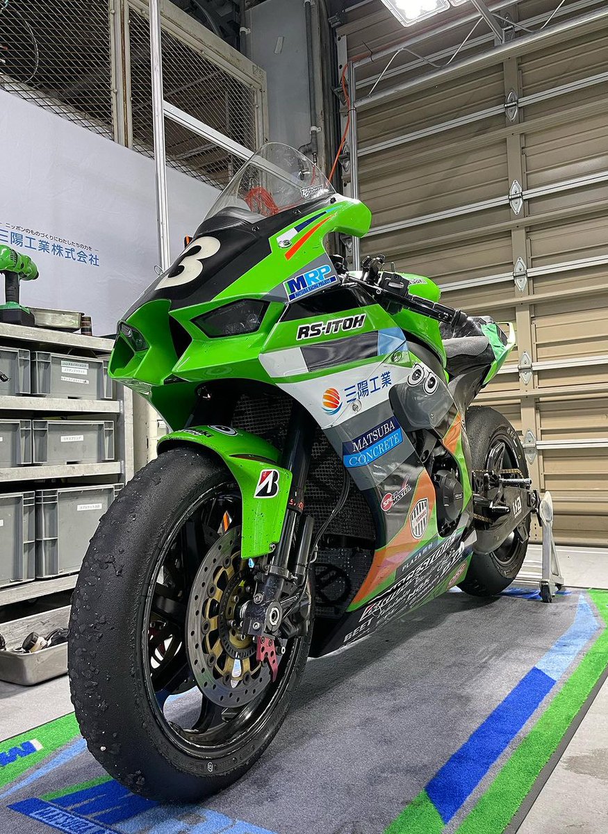 Kawasaki zx10r Akira/Tatsuya suzuka8h.