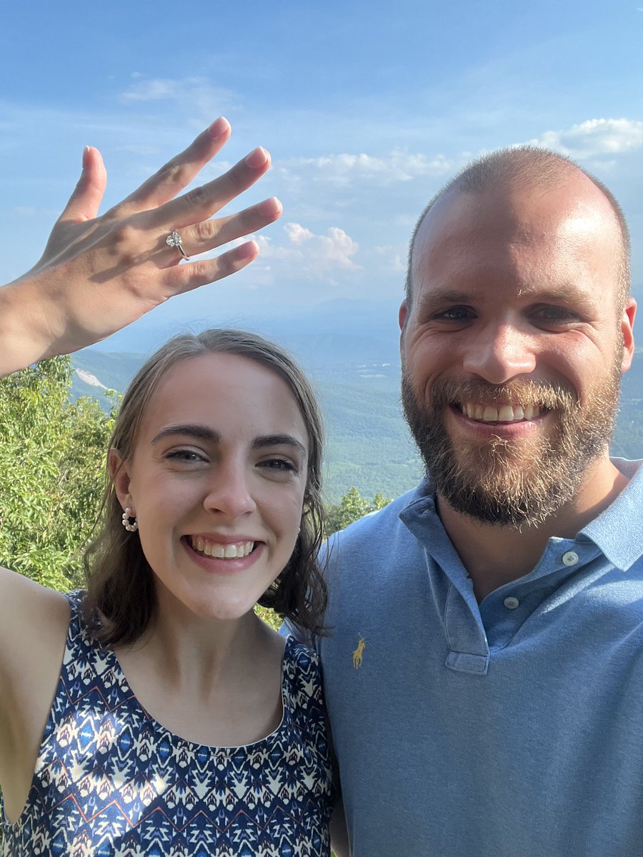 AmyCNews's tweet photo. HAPPY NEWS: I’m engaged 🥰🥰🥰 https://t.co/i7t9xIIft2