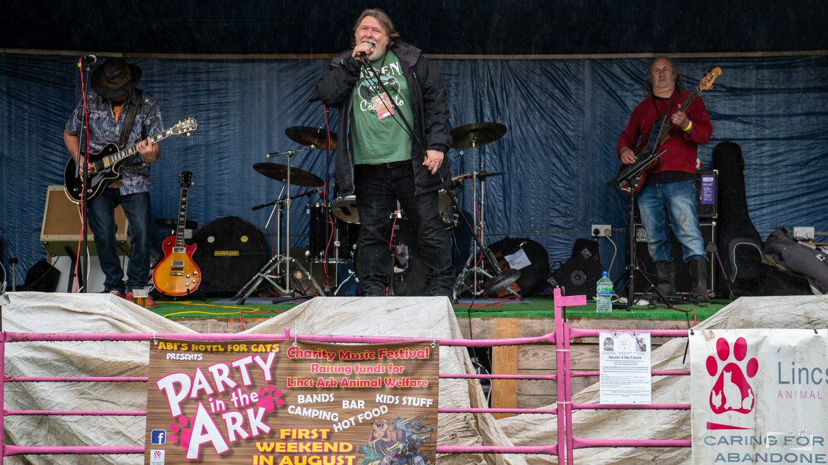 PartyInTheArk's tweet photo. HUGE thank you also our amazing #PartyintheArk2023 bands Cuttin' Loose, 11th Hour, Tiny Forehead, Still Crazy, The Amazing Armadillos, Geoff Garbow Band, Molly's Chamber, Reverent Son, Cool Water, Robert Hokum, Side2SideSka and ChekhovsGun. We appreciate you all so much! https://t.co/Om8wKg2ePT