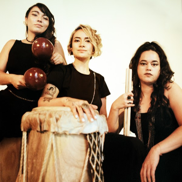 Si paráis por #Madrid esta noche hay baile con #LaPerla en <a href="/ElIntrusoMadrid/">El Intruso Madrid</a> notedetengas.es/la-perla-estar…