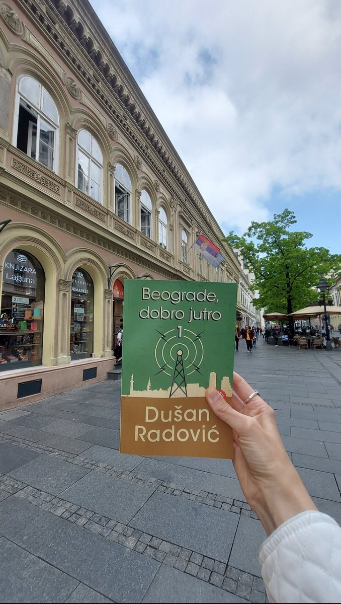 Od abumot Beograd, go izdvojuvame Dušan Radović