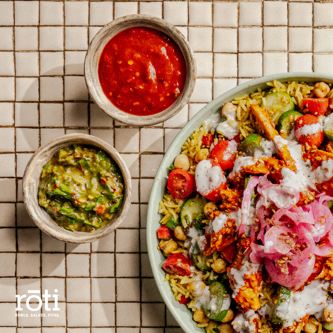 Oh hello, flavor. 👋 No matter how you choose to mix and match our 9 𝙗𝙞𝙡𝙡𝙞𝙤𝙣 𝙛𝙡𝙖𝙫𝙤𝙧 𝙘𝙤𝙢𝙗𝙤𝙨, we know each &amp; every one of our 8 fresh, authentic sauces will be a fitting addition to your customized creation or chef-curated dish. 

Which Roti sauce is your go-to?