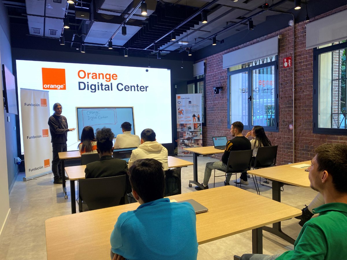 ¡Si vives en Madrid esto te interesa! 

Ya tienes un espacio donde podrás formarte en #competencias y herramientas digitales totalmente gratis. 

En nuestro espacio #OrangeDigitalCenter de Madrid

 Ven a visitarnos.

📍C/ San Bernardo, 101, Madrid.
¡Te esperamos!