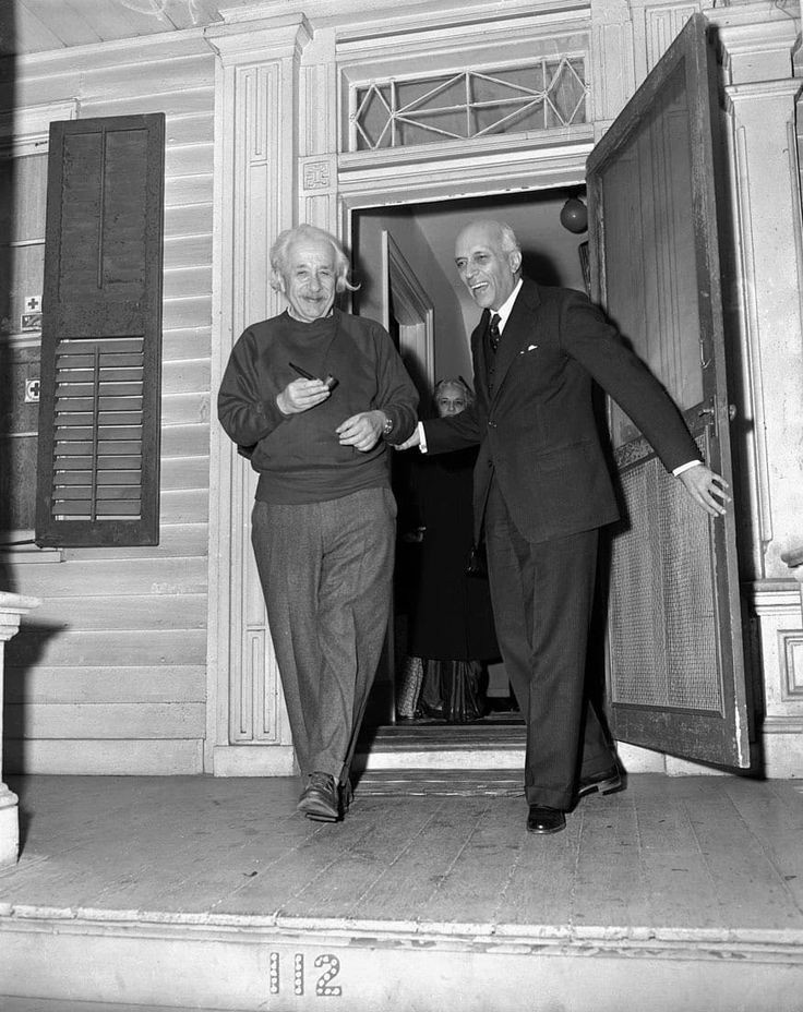 Jawaharlal Nehru and Albert Einstein in a candid shot, US, November 1949.
