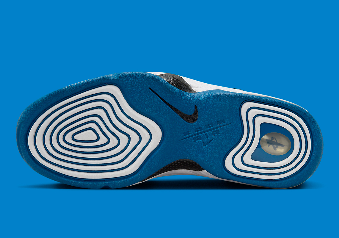 Sneaker News tweet media
